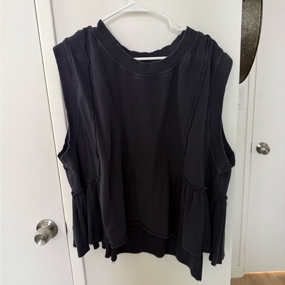 We The Free Gray Sleeveless Tank Top | Danny Raw Edge Pullover